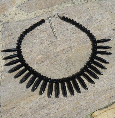 Außergewöhnliches Obsidian Collier schwarz handgefertigt Einzelstück Schmuck