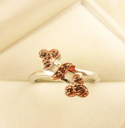 Diamant Ring “Red Diamond” 18 Karat vergoldet Verlobungsring Schmuck Einzelstück